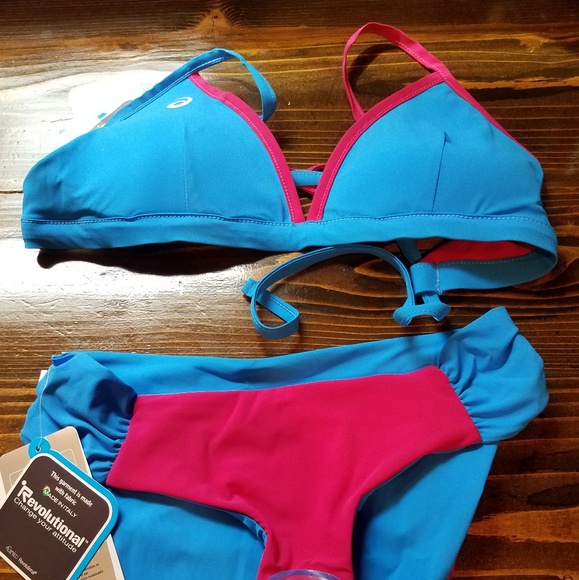 ASICS Reversible Bikini - Picture 2 of 6